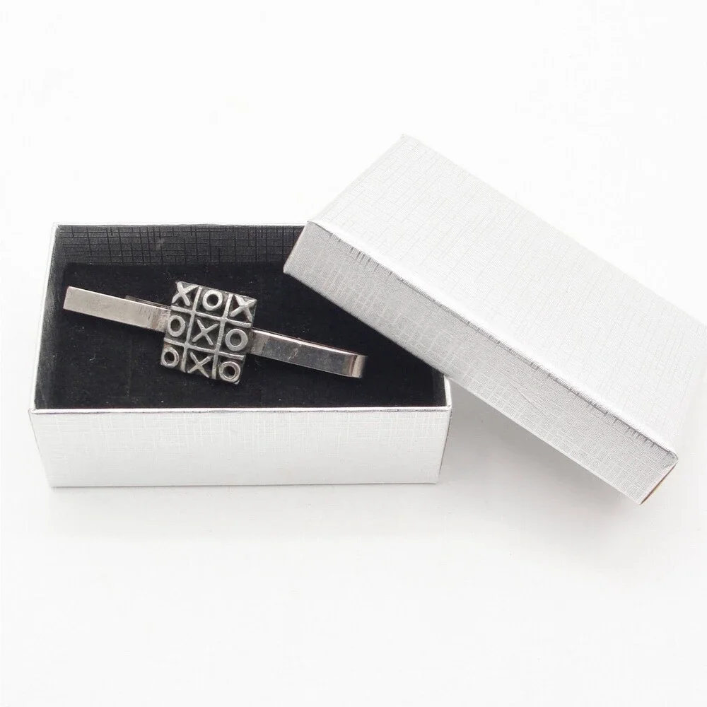 Vintage Silver Tone Tic Tac Toe Tie Clip Bar Noughts Crosses XOXO Board Game